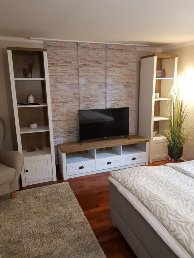 Ferienappartement Am Nadenberg ลินเดนแบร์ก เอม อัลกอย ภายนอก รูปภาพ